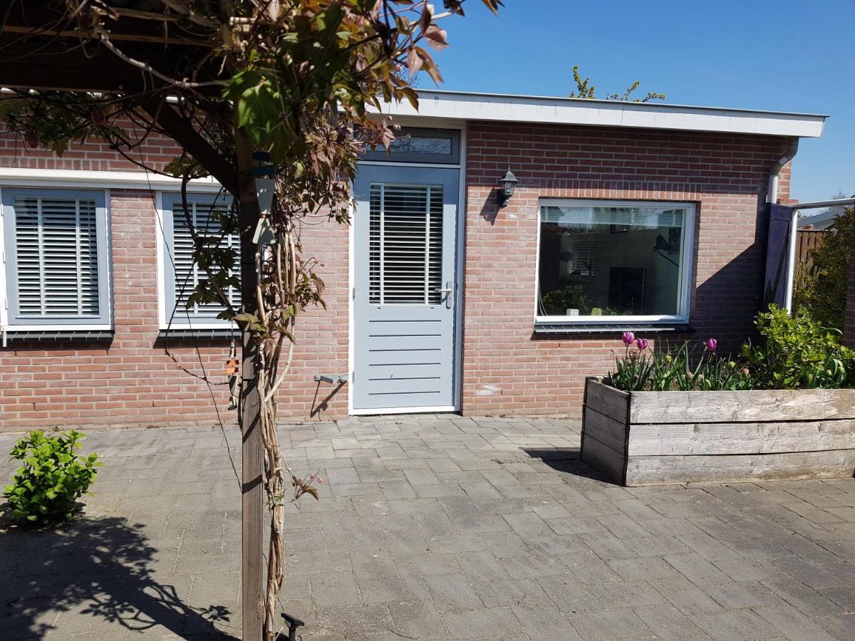 Solstice, Quiet Cottage In Bruinisse, Zeeland 外观 照片